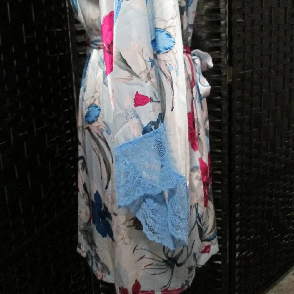 Linea Donatella Ayanna Satin Lace-Trim Robe Blue Floral NWT Sz L/XL - Picture 7 of 7